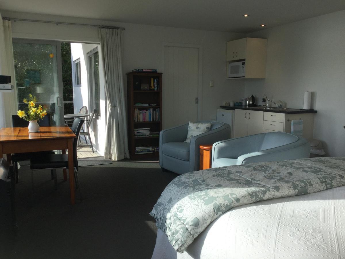 Three Bays Lägenhet Moeraki Exteriör bild